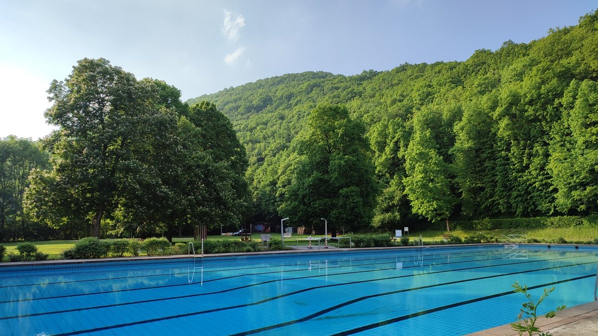 Schwimmbecken Rosenbad